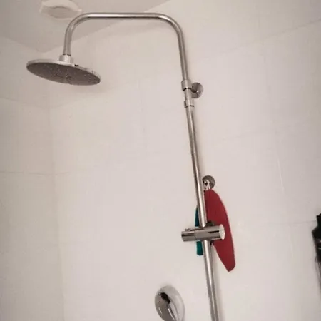 Privative Reservee A Femme Curiste Rochefort (Charente-Maritime)